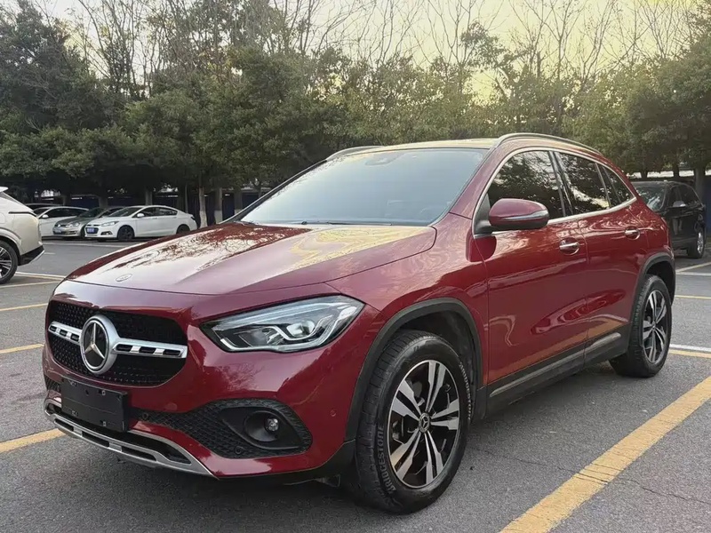 Mercedes-Benz GLA-Class