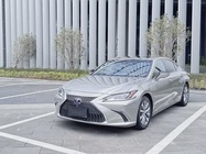 Lexus ES 2019
