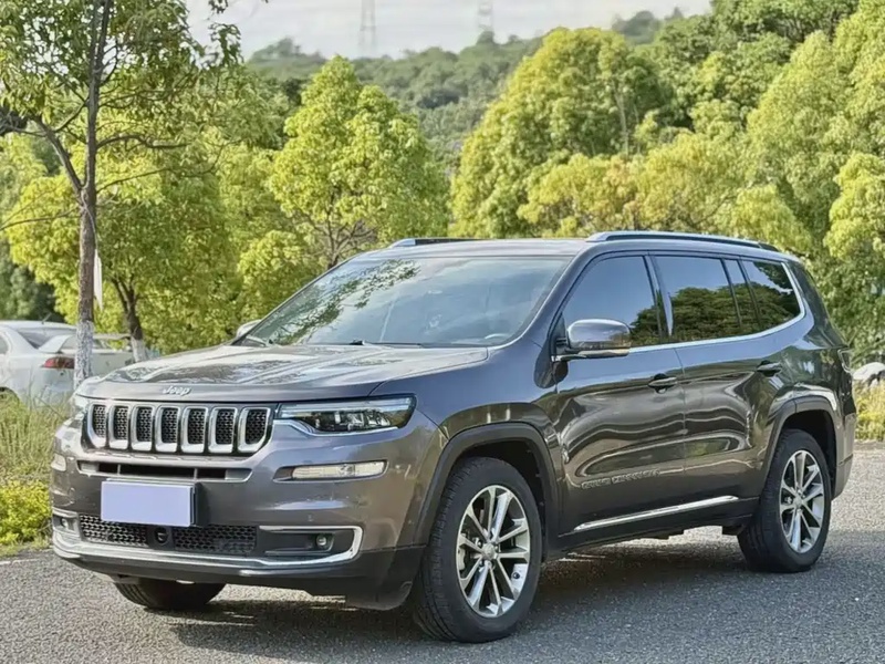Jeep Grand Commander
