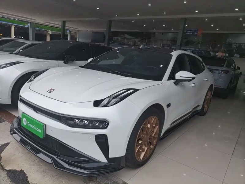 Zeekr 001