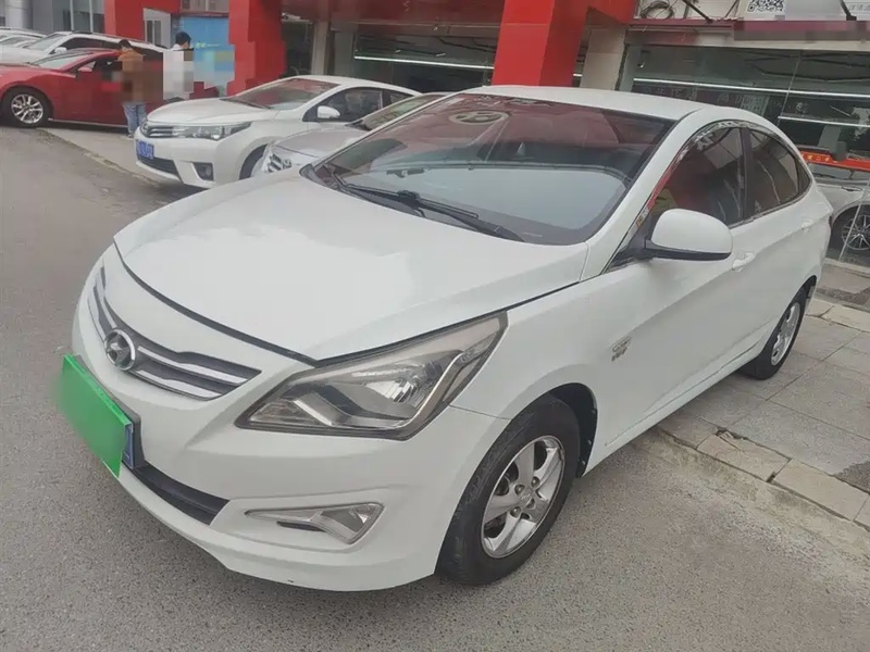 Hyundai Verna