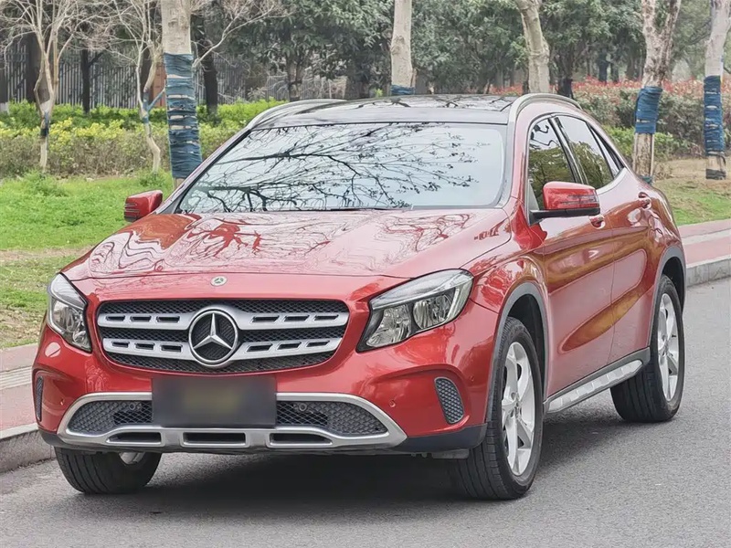 Mercedes-Benz GLA-Class