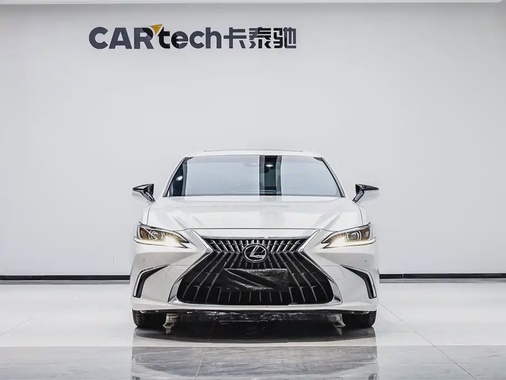 Lexus ES 2024