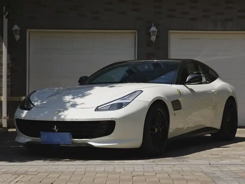 Ferrari GTC4Lusso 2019