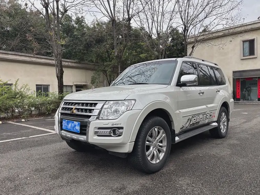 Mitsubishi Pajero 2019