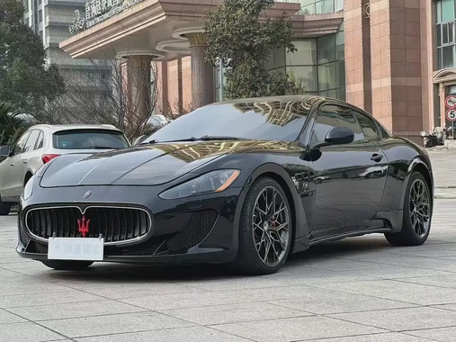 Maserati GranTurismo 2012