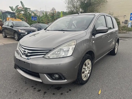 Nissan Livina 2014