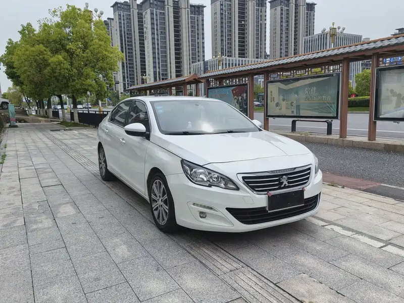 Peugeot 408