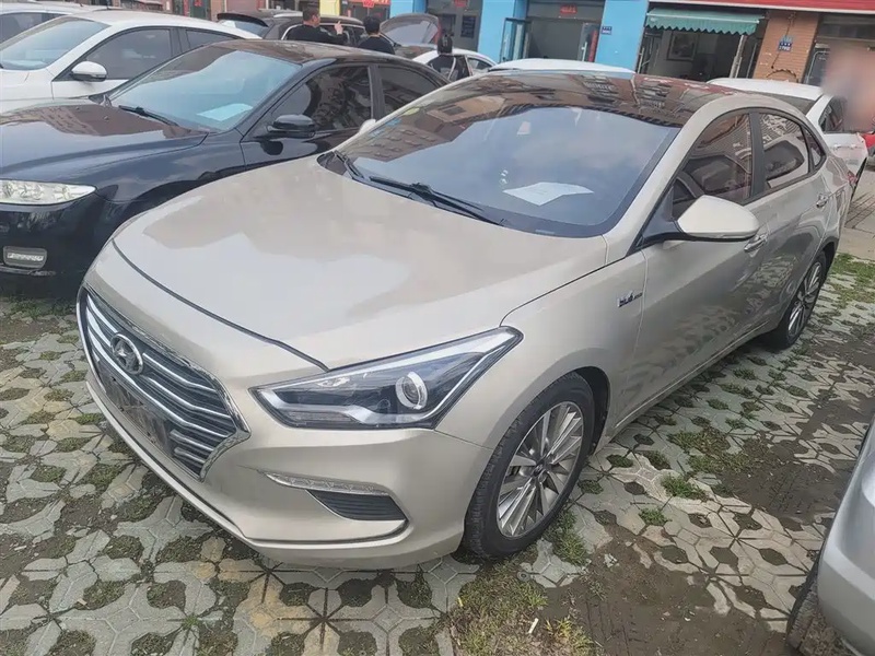 Hyundai Mistra