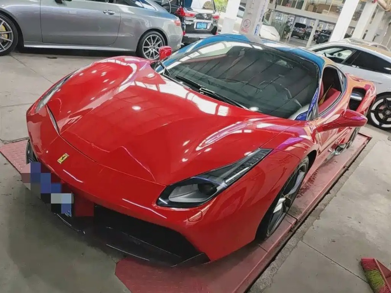 Ferrari 488