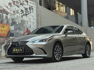 Lexus ES 2024