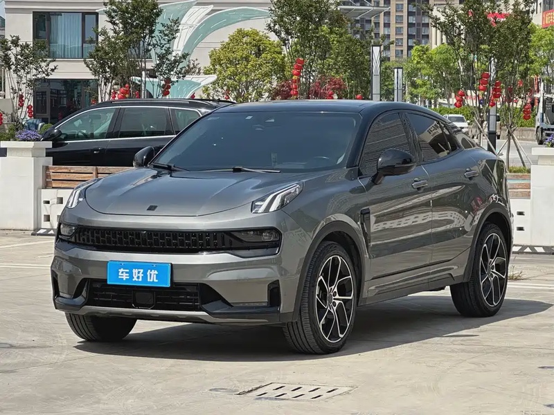 Lynk & Co 05