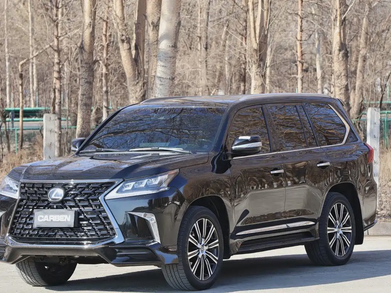 Lexus LX
