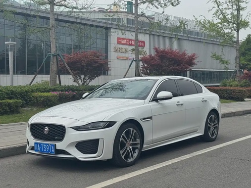 Jaguar XE 2020