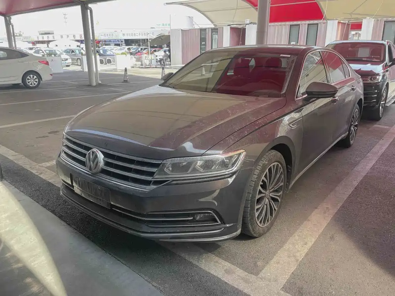 Volkswagen Phideon