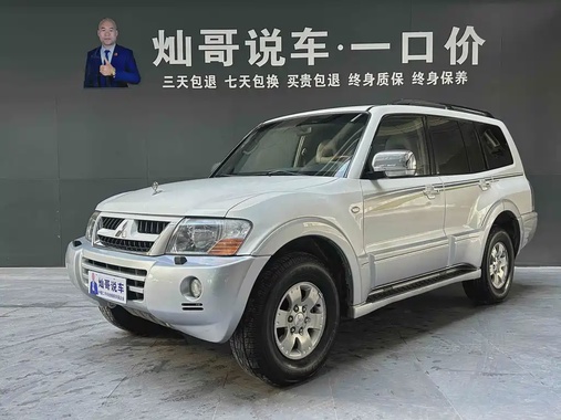 Mitsubishi Pajero 2009