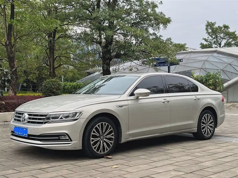 Volkswagen Phideon
