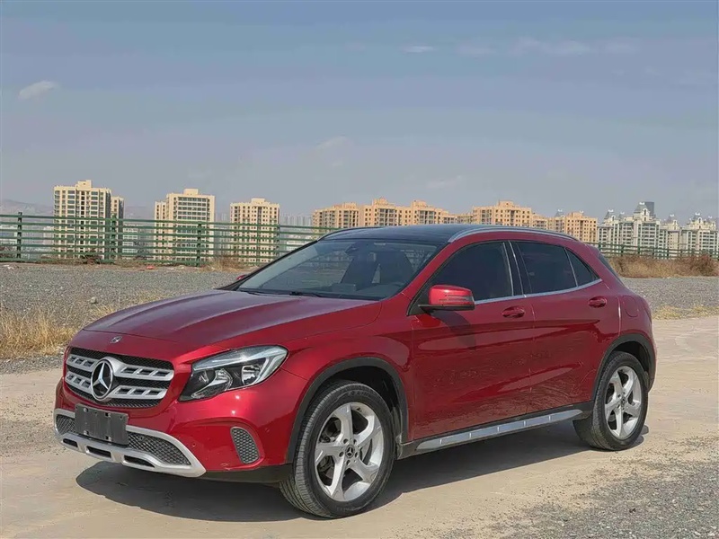Mercedes-Benz GLA-Class