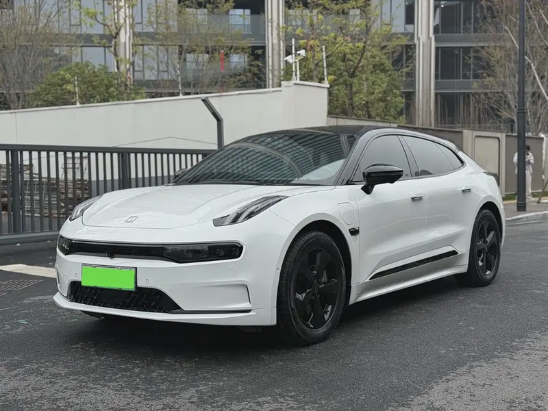 Zeekr 001