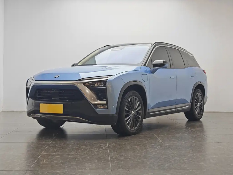 NIO ES8