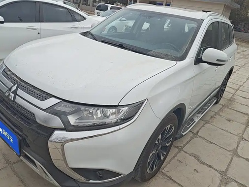 Mitsubishi Outlander 2020