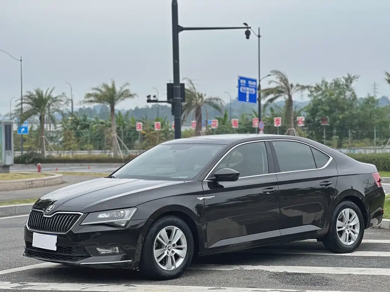 Skoda Superb