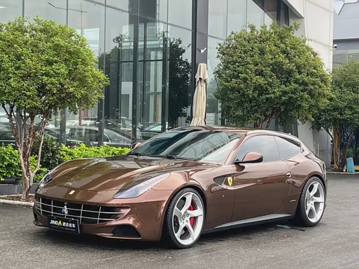Ferrari FF 2012
