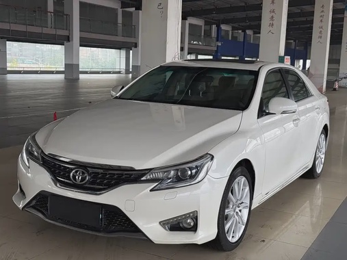 Toyota Reiz 2015