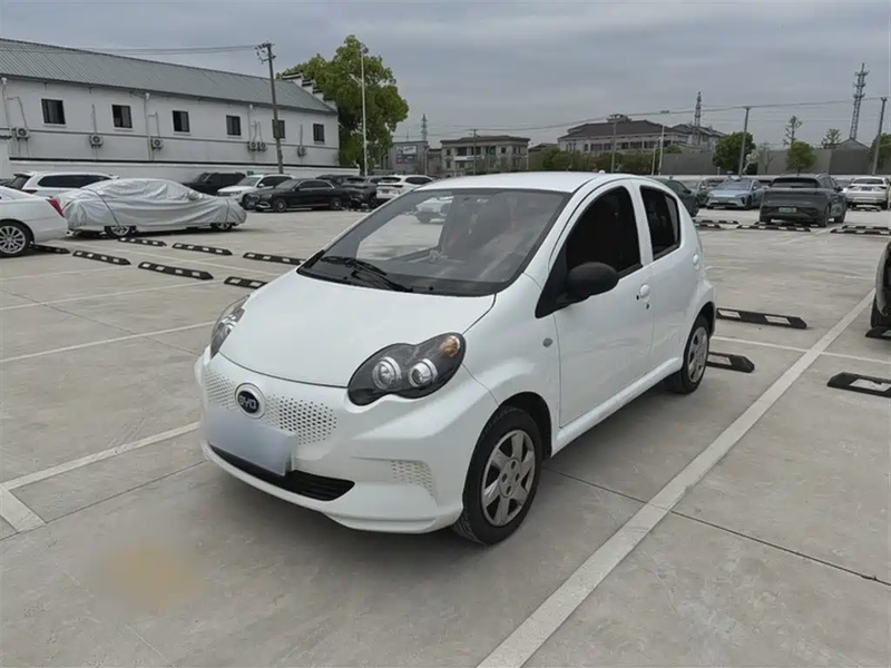 BYD e1