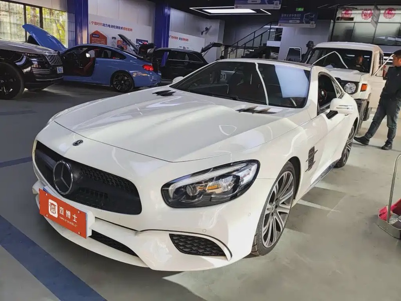 Mercedes-Benz SL-Class