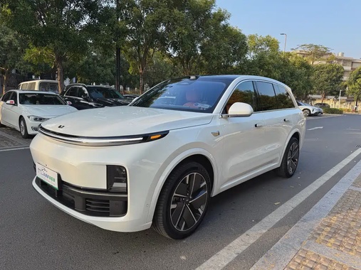 Li Auto L8 2025