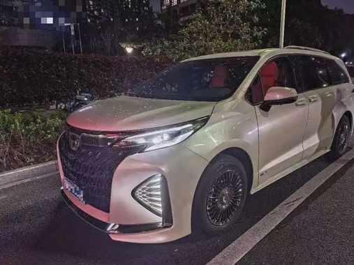 Toyota Sienna 2025