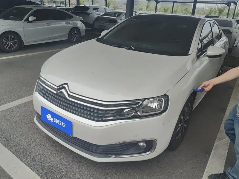 Citroen C6