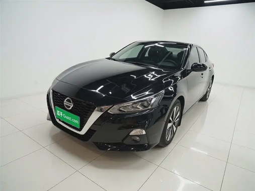 Nissan Teana 2022