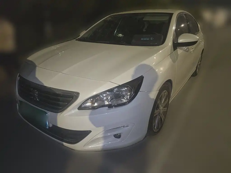 Peugeot 408