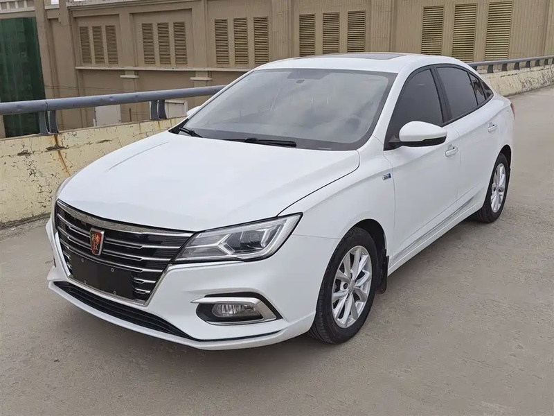 Roewe i5