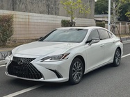 Lexus ES 2024