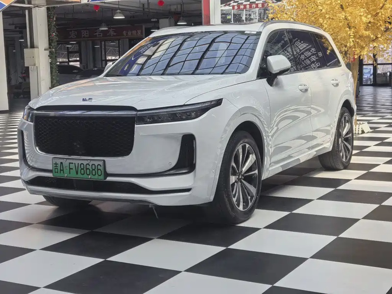 Li Auto ONE
