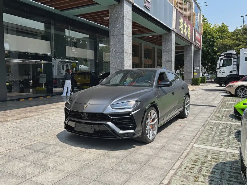 Lamborghini Urus