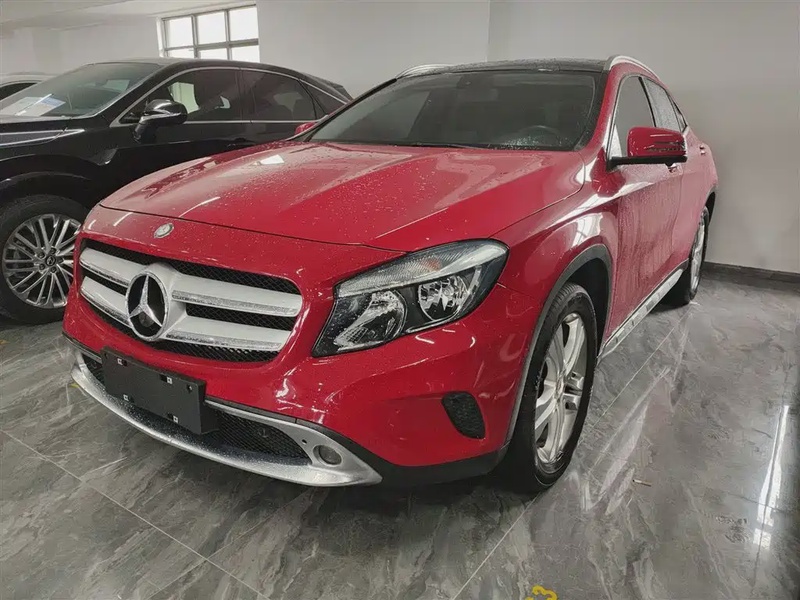 Mercedes-Benz GLA-Class