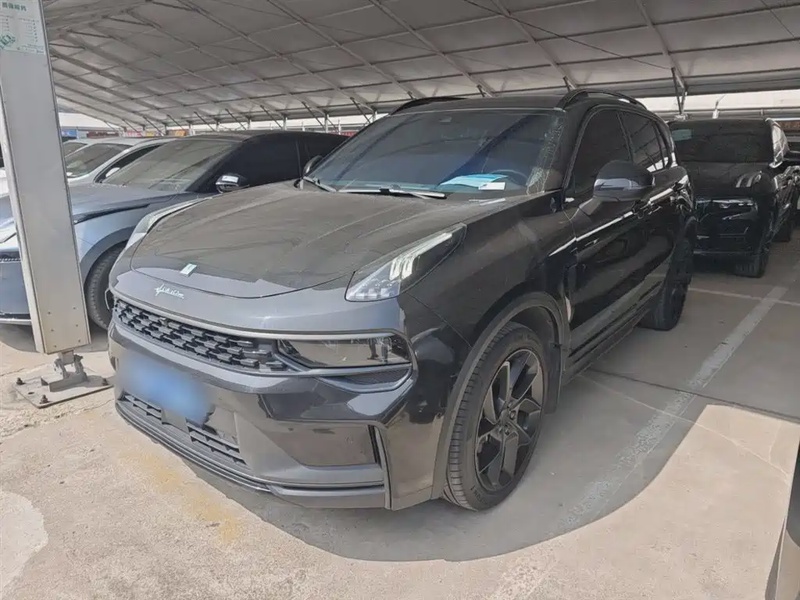 Lynk & Co 01