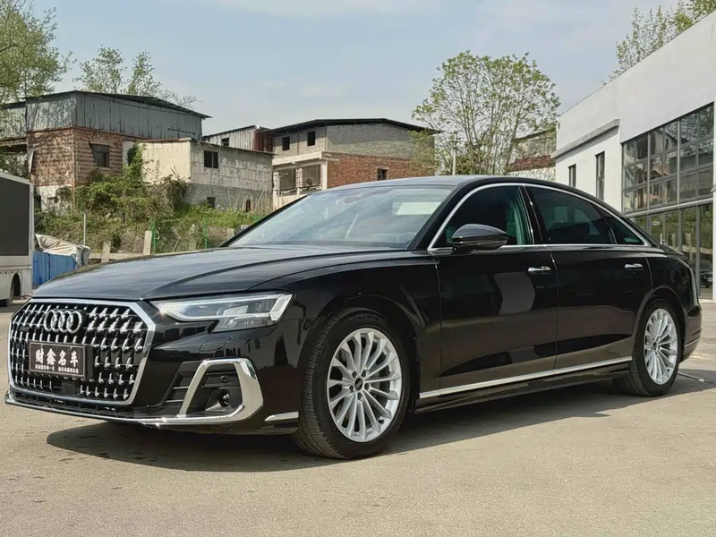 Audi A8