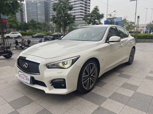 Infiniti Q50 2015