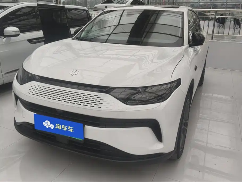 Leapmotor C11