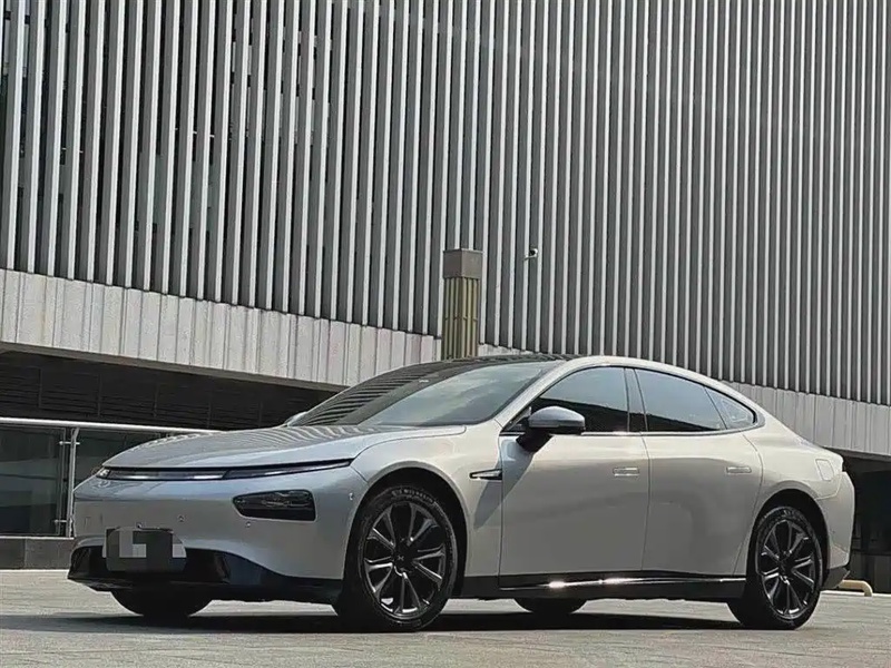 XPeng P7
