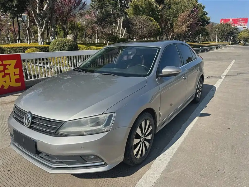 Volkswagen Sagitar