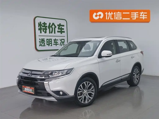Mitsubishi Outlander 2016