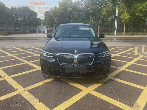 BMW iX3 2021