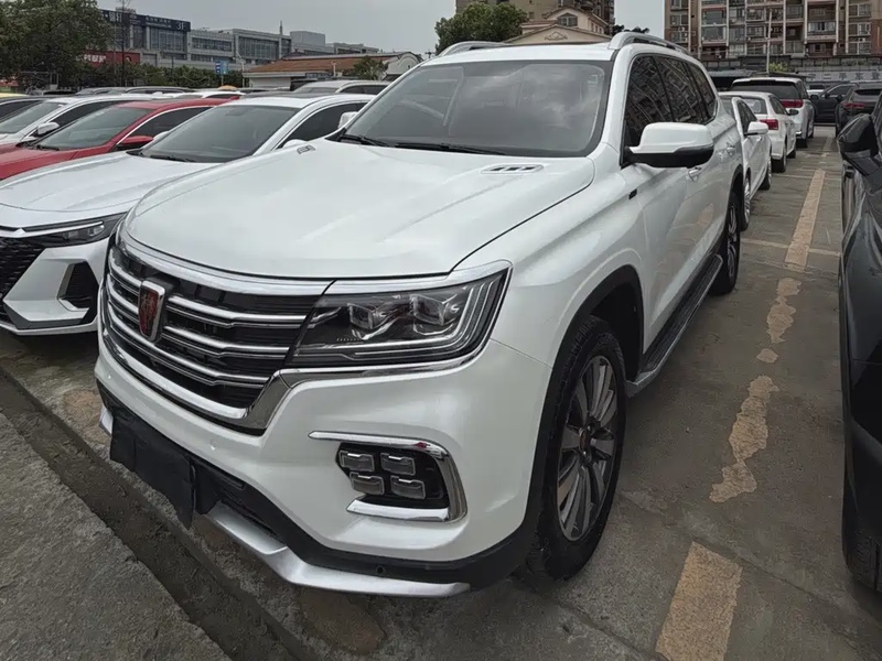 Roewe RX8