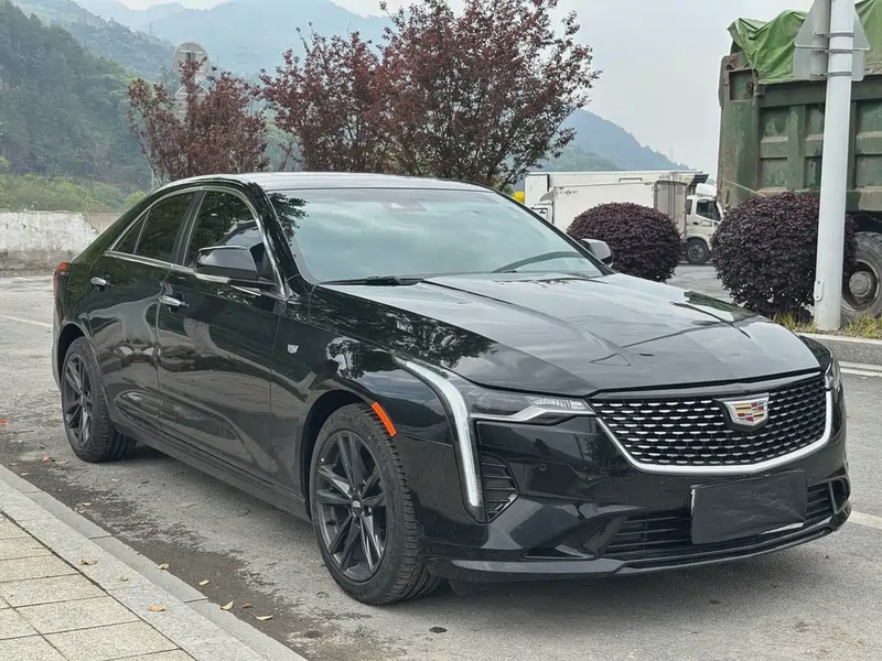Cadillac CT4